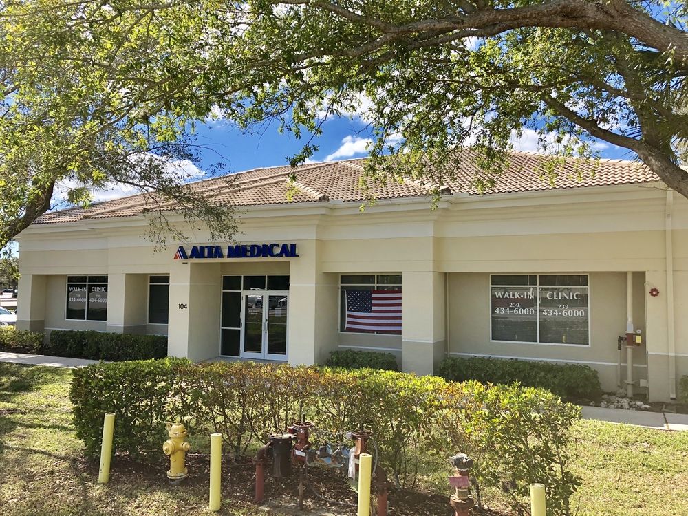 7385 Radio Rd, Naples, FL 34104